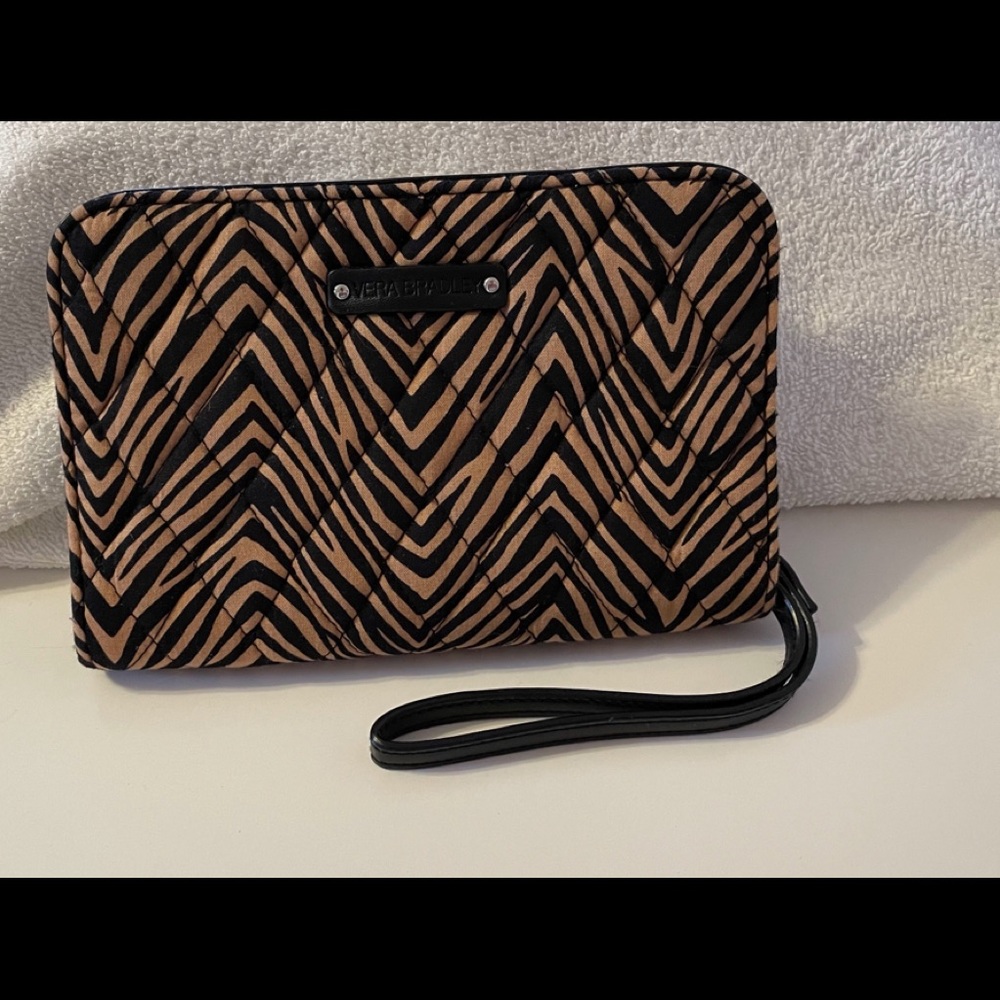 Vera Bradley large zip around wallet